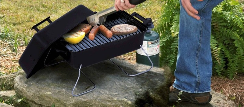 Best Portable Charcoal Grill Reviews - A Buyer's Guide